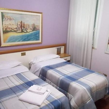 Hotel Saint Lorenz Reggio nell'Emilia Buitenkant foto