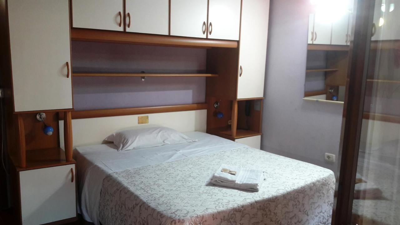 Hotel Saint Lorenz Reggio nell'Emilia Buitenkant foto